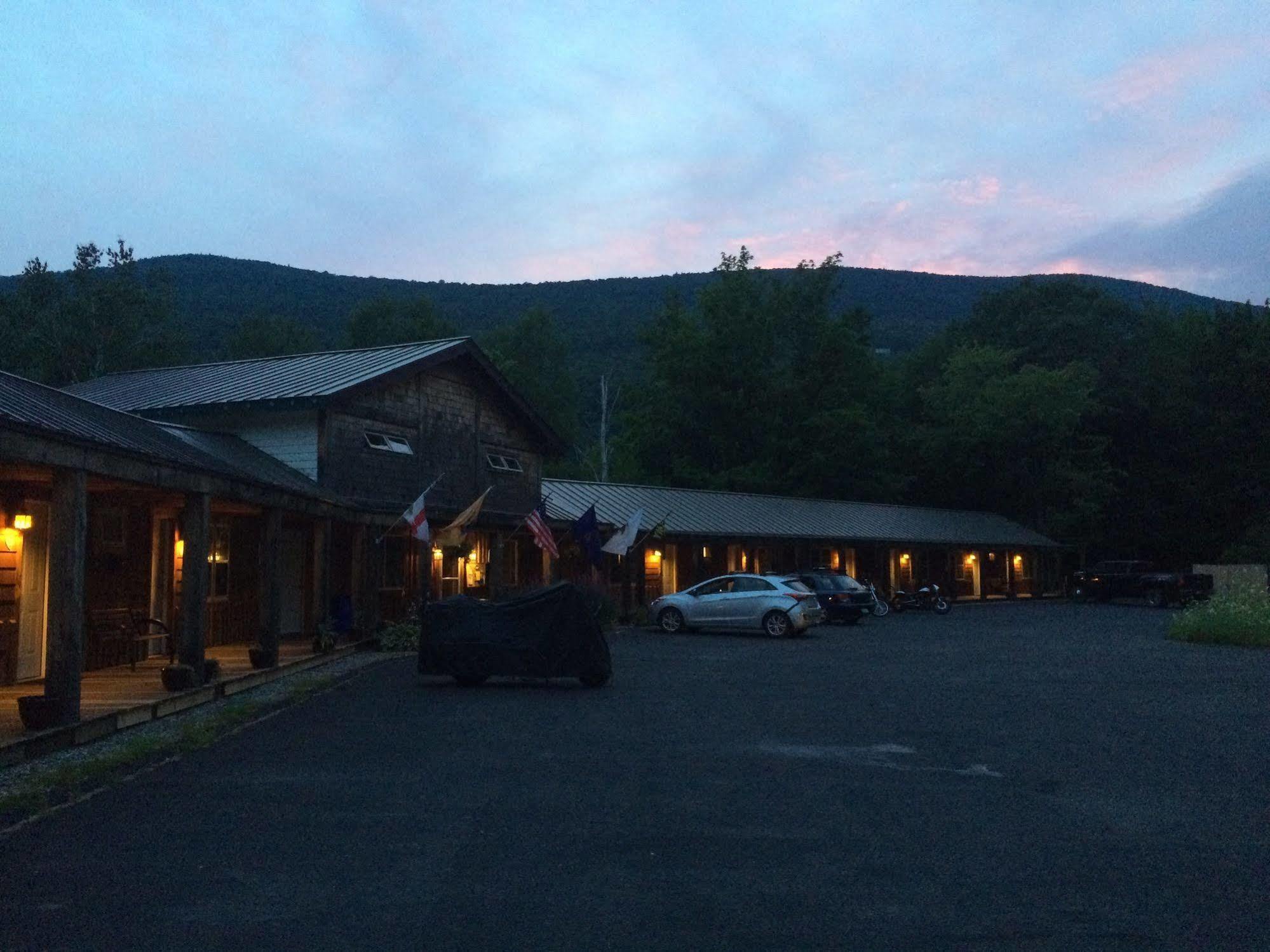 East Dorset Aerie Inn Of Vermont المظهر الخارجي الصورة
